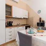 Sebastian House Appartement